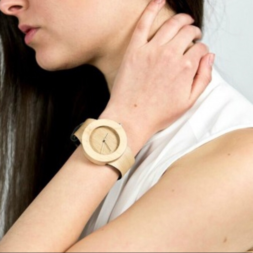 Silverheart and Maple Watch